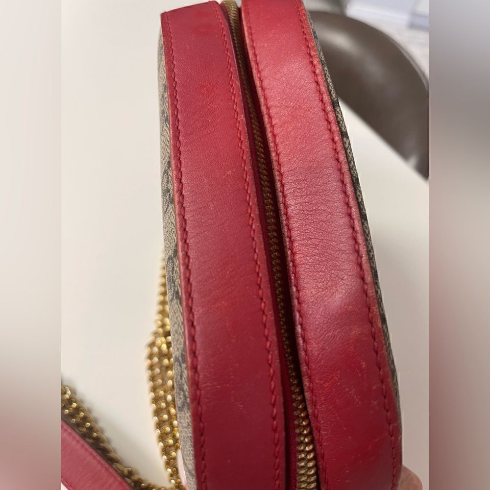 GUCCI GG Supreme Monogram Kingsnake Heart Embroidered Mini Chain Shoulder Bag. - Picture 10 of 10